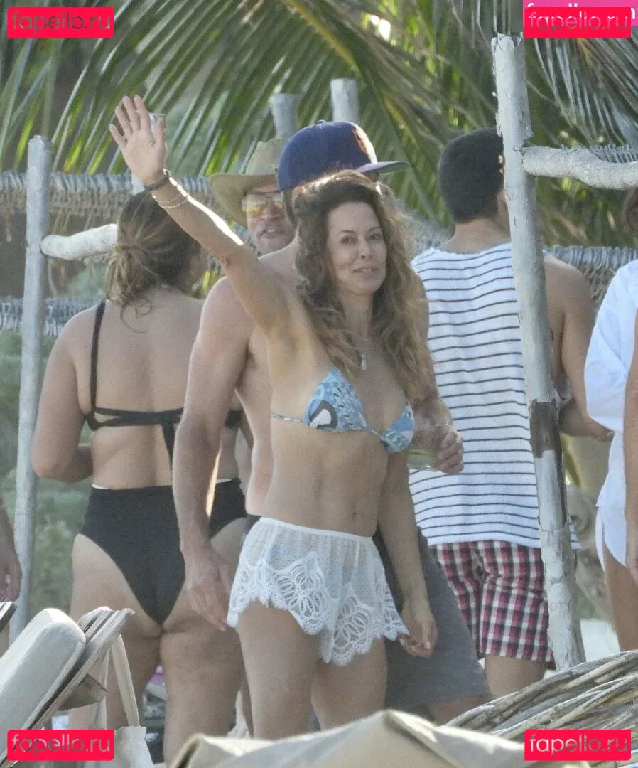 Brooke Burke Onlyfans Photo Gallery 