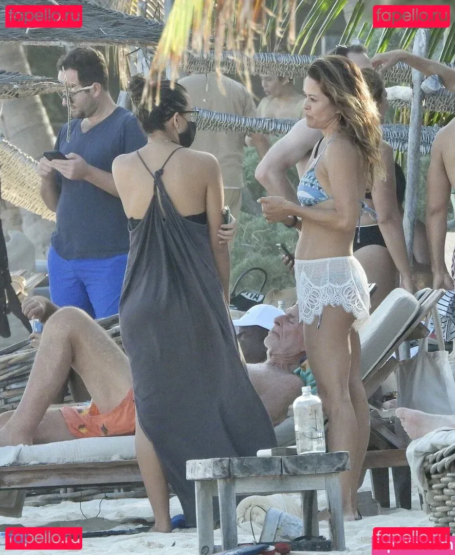 Brooke Burke Onlyfans Photo Gallery 