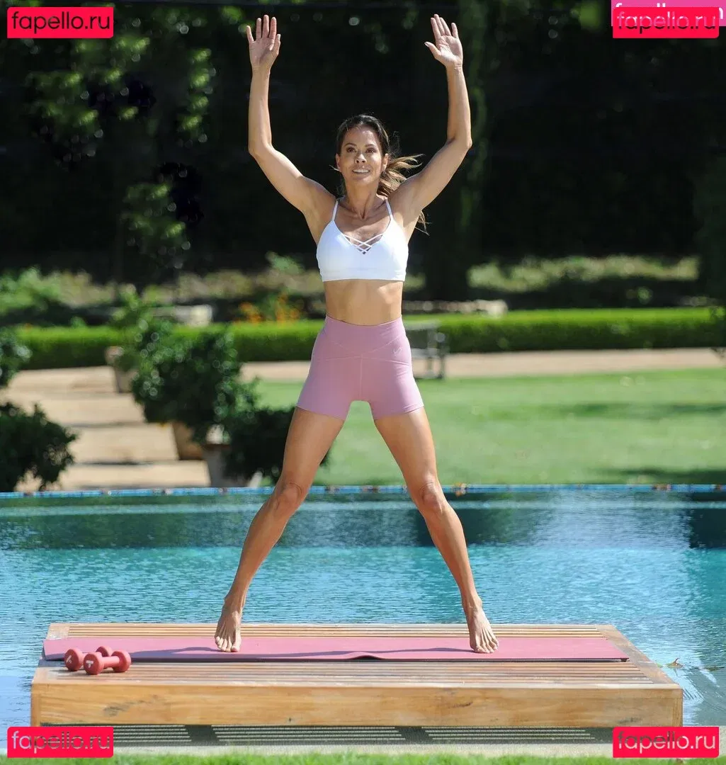 Brooke Burke Onlyfans Photo Gallery 