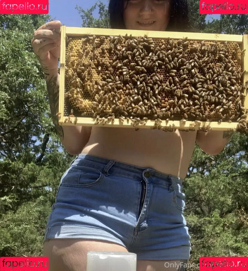 freyjaluv1 Onlyfans Photo Gallery 