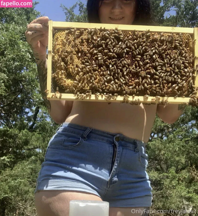 freyjaluv1 Onlyfans Photo Gallery 