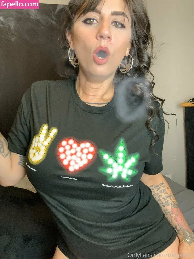 freyjaluv1 Onlyfans Photo Gallery 