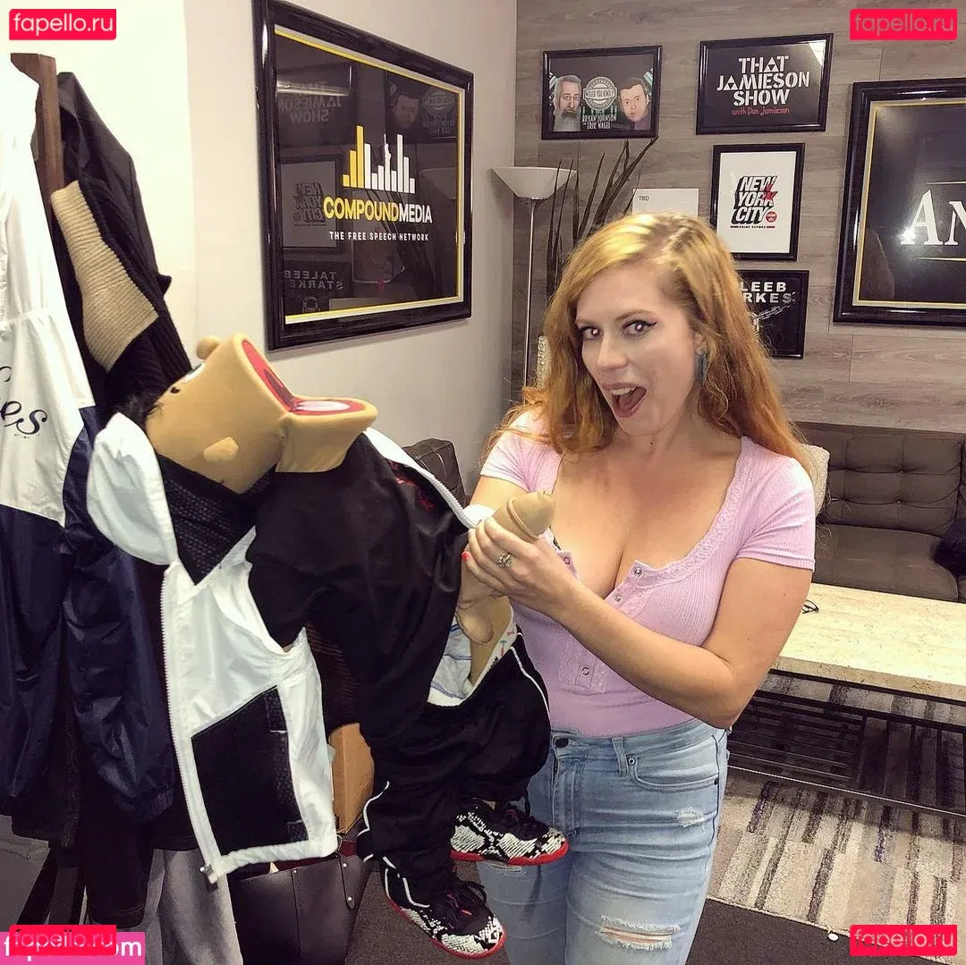 Chrissie Mayr Onlyfans Photo Gallery 