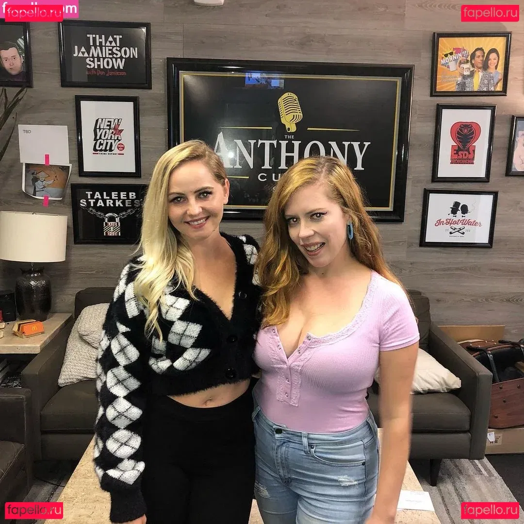 Chrissie Mayr Onlyfans Photo Gallery 