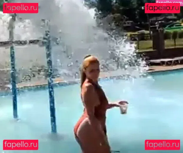 Chrissie Mayr Onlyfans Photo Gallery 