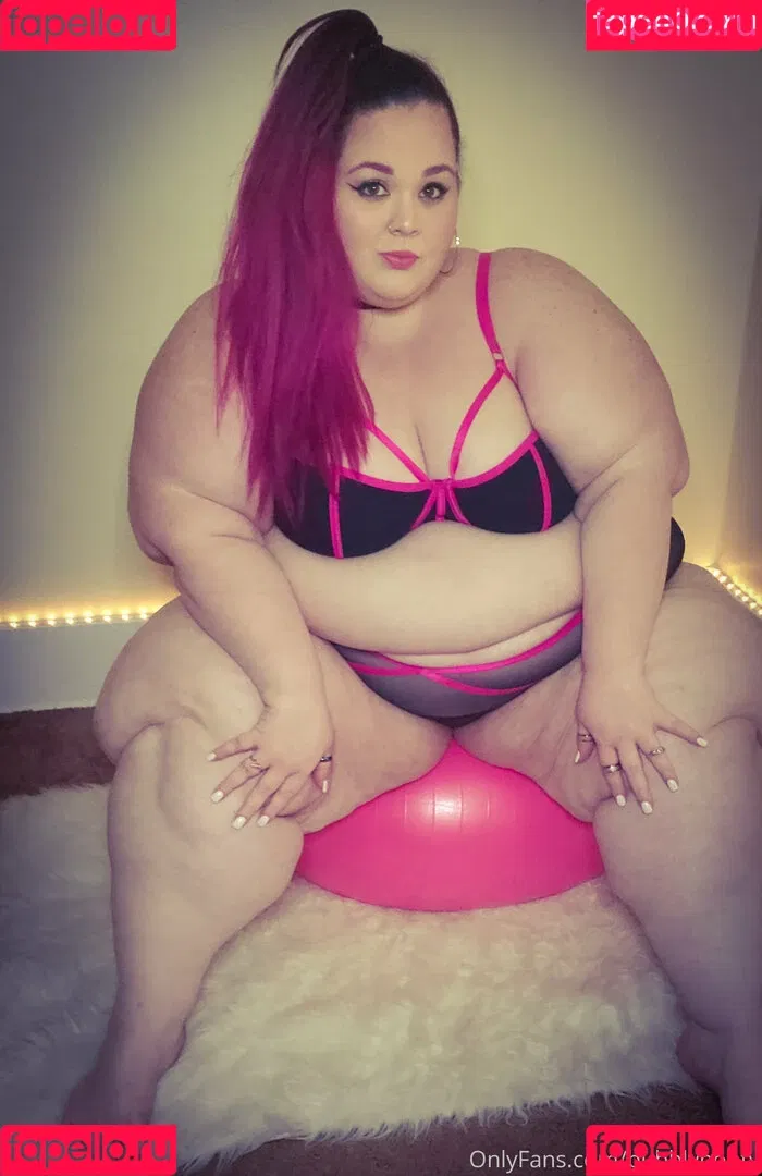 bubblybooty Onlyfans Photo Gallery 