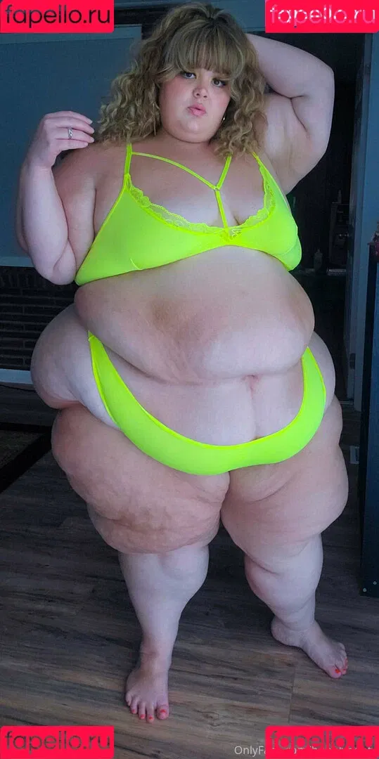 bubblybooty Onlyfans Photo Gallery 