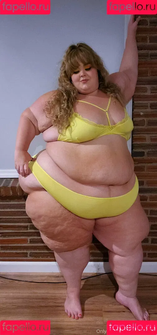 bubblybooty Onlyfans Photo Gallery 