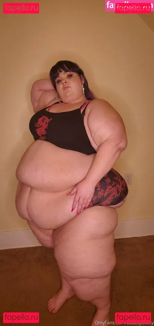 bubblybooty Onlyfans Photo Gallery 