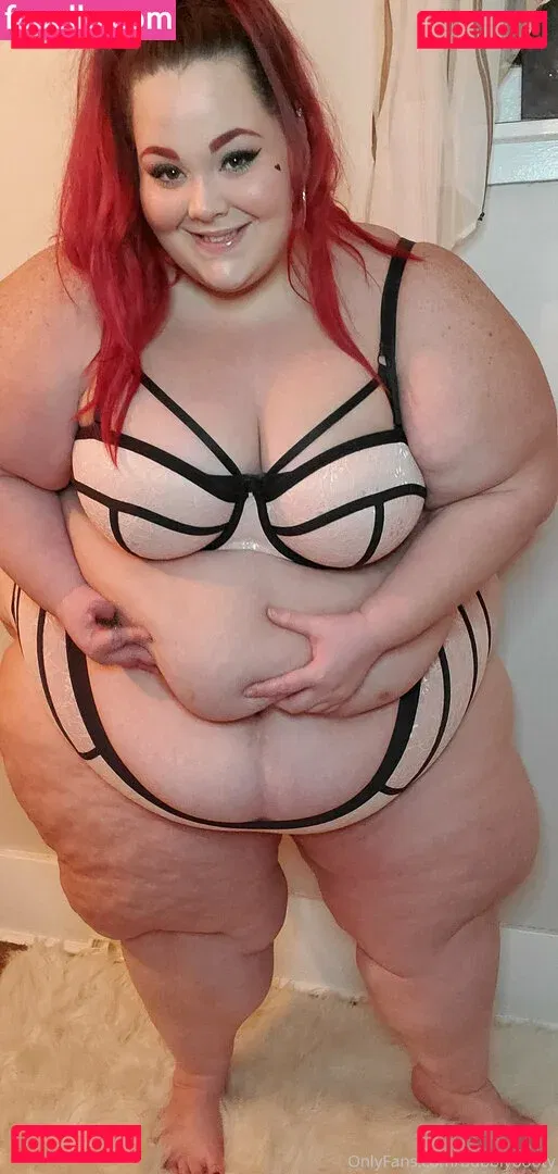 bubblybooty Onlyfans Photo Gallery 