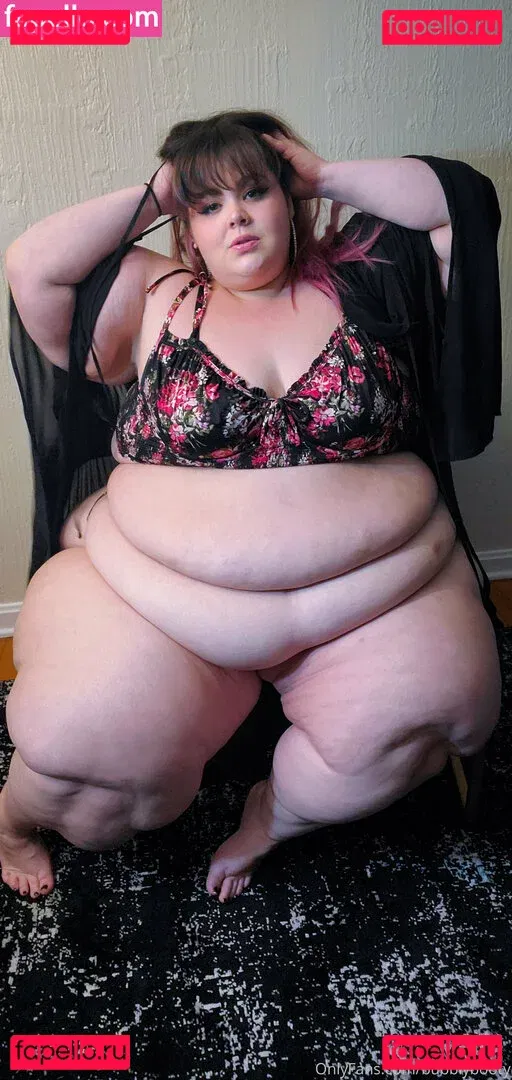 bubblybooty Onlyfans Photo Gallery 