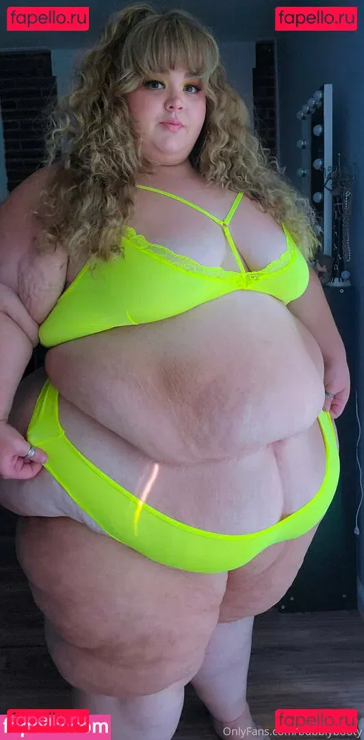 bubblybooty Onlyfans Photo Gallery 