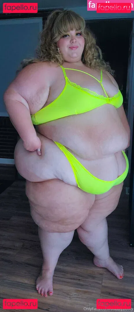 bubblybooty Onlyfans Photo Gallery 