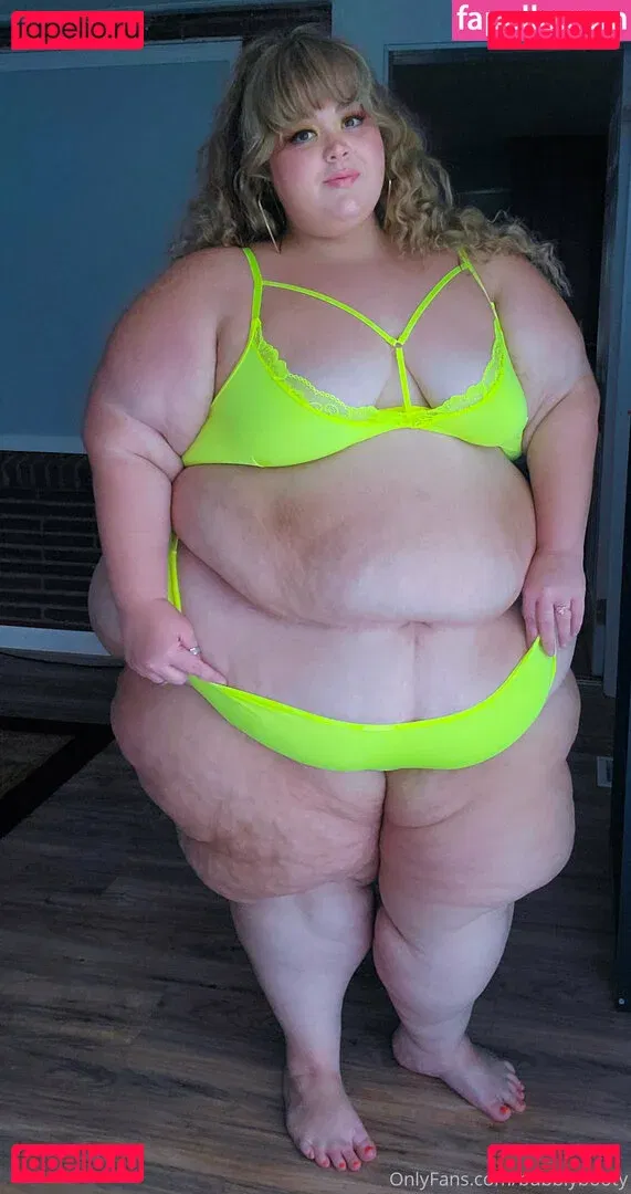 bubblybooty Onlyfans Photo Gallery 