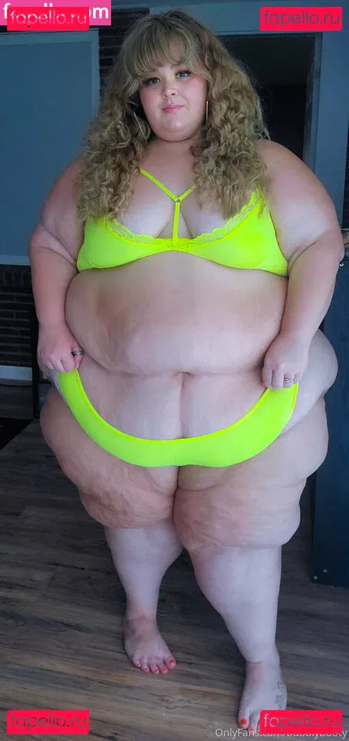 bubblybooty Onlyfans Photo Gallery 