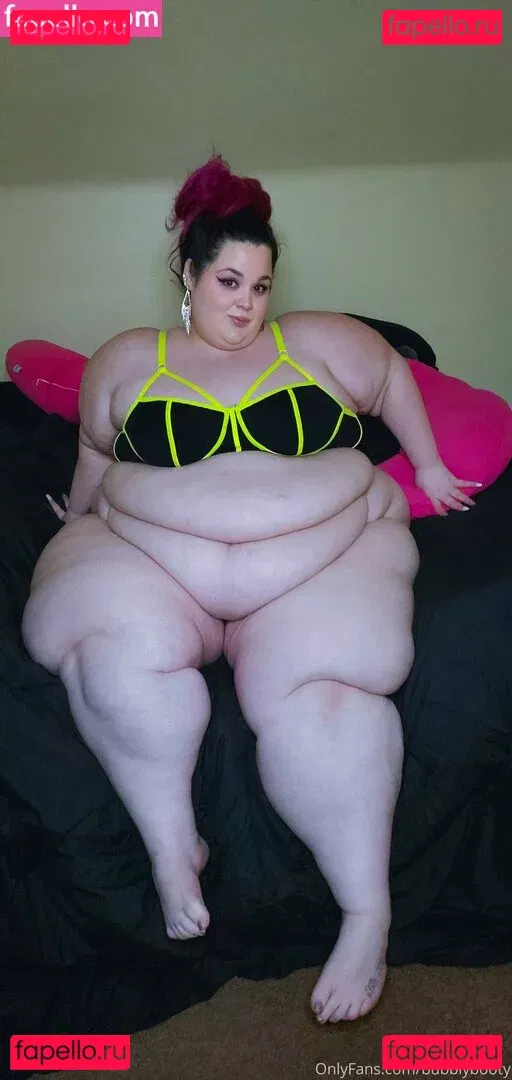 bubblybooty Onlyfans Photo Gallery 