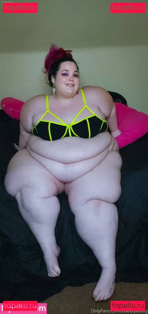 bubblybooty Onlyfans Photo Gallery 