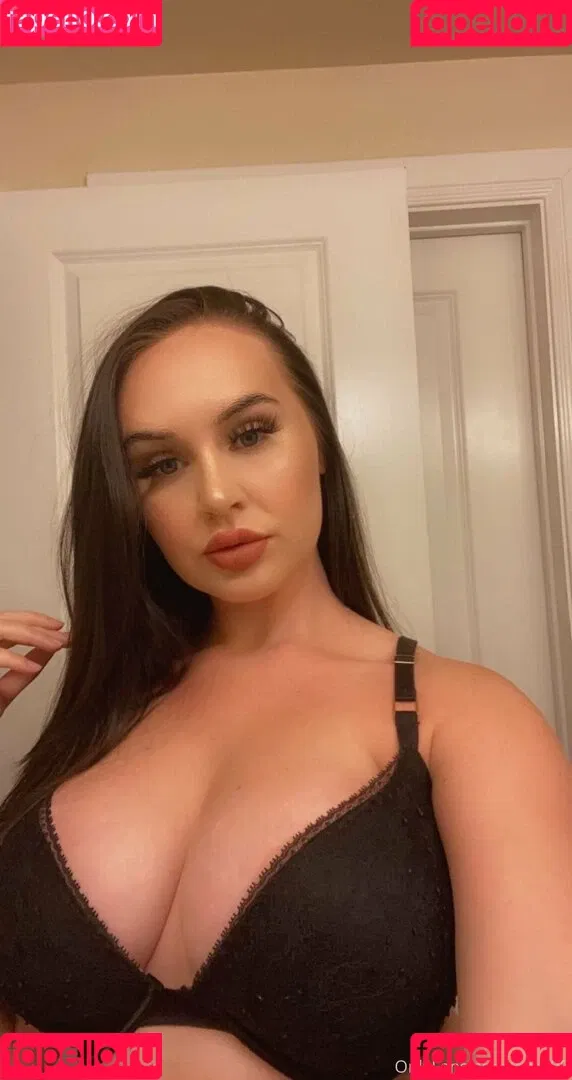 em098 Onlyfans Photo Gallery 