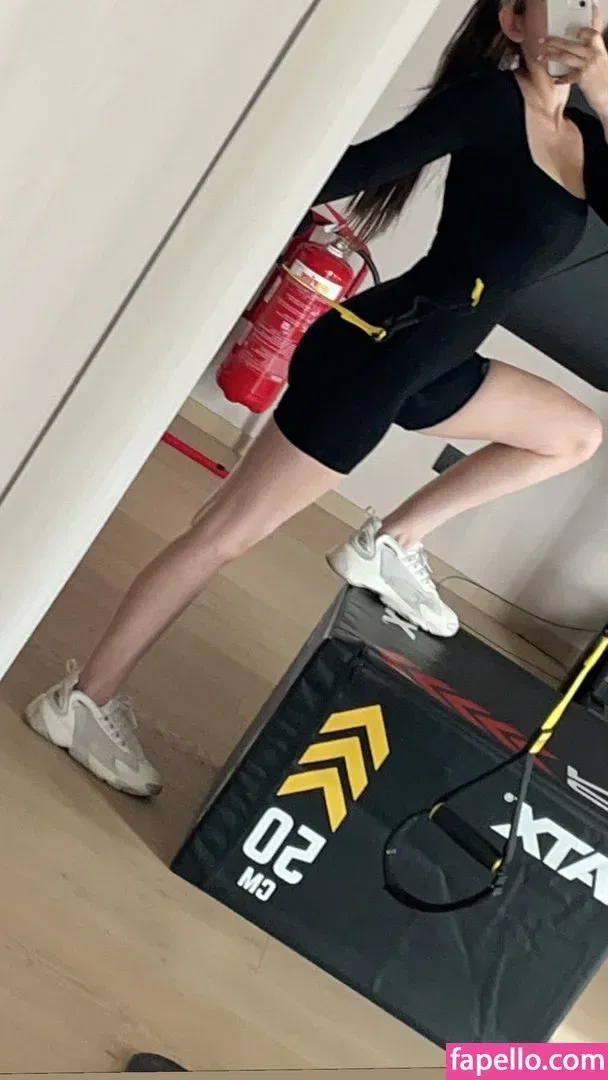 em098 Onlyfans Photo Gallery 