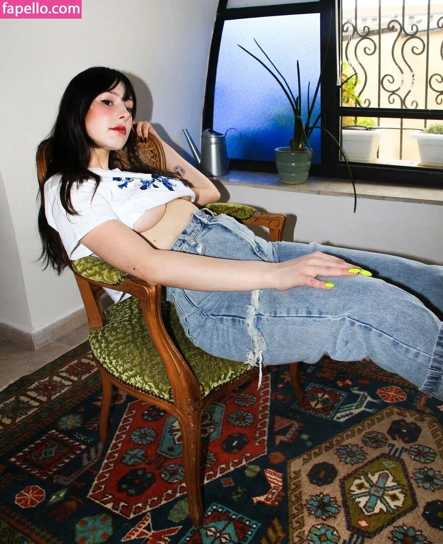 em098 Onlyfans Photo Gallery 