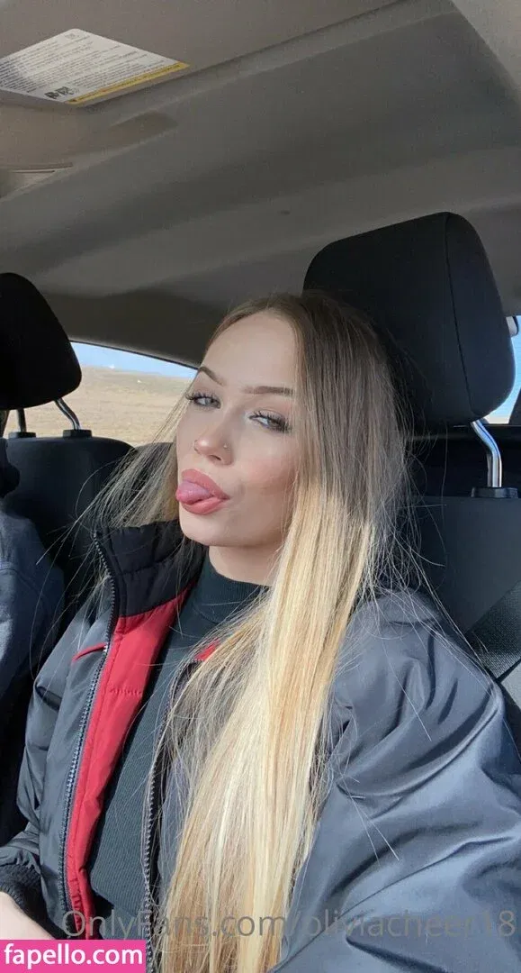 oliviacheer18 Onlyfans Photo Gallery 