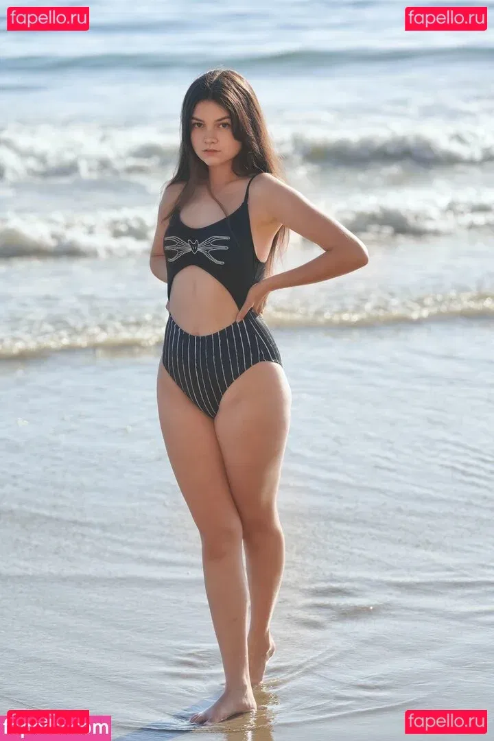 Mina Kess Onlyfans Photo Gallery 