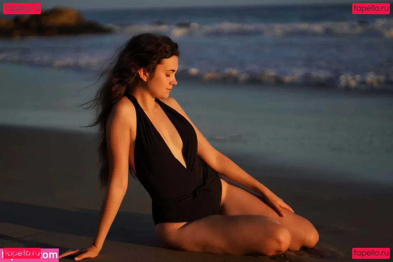 Mina Kess Onlyfans Photo Gallery 