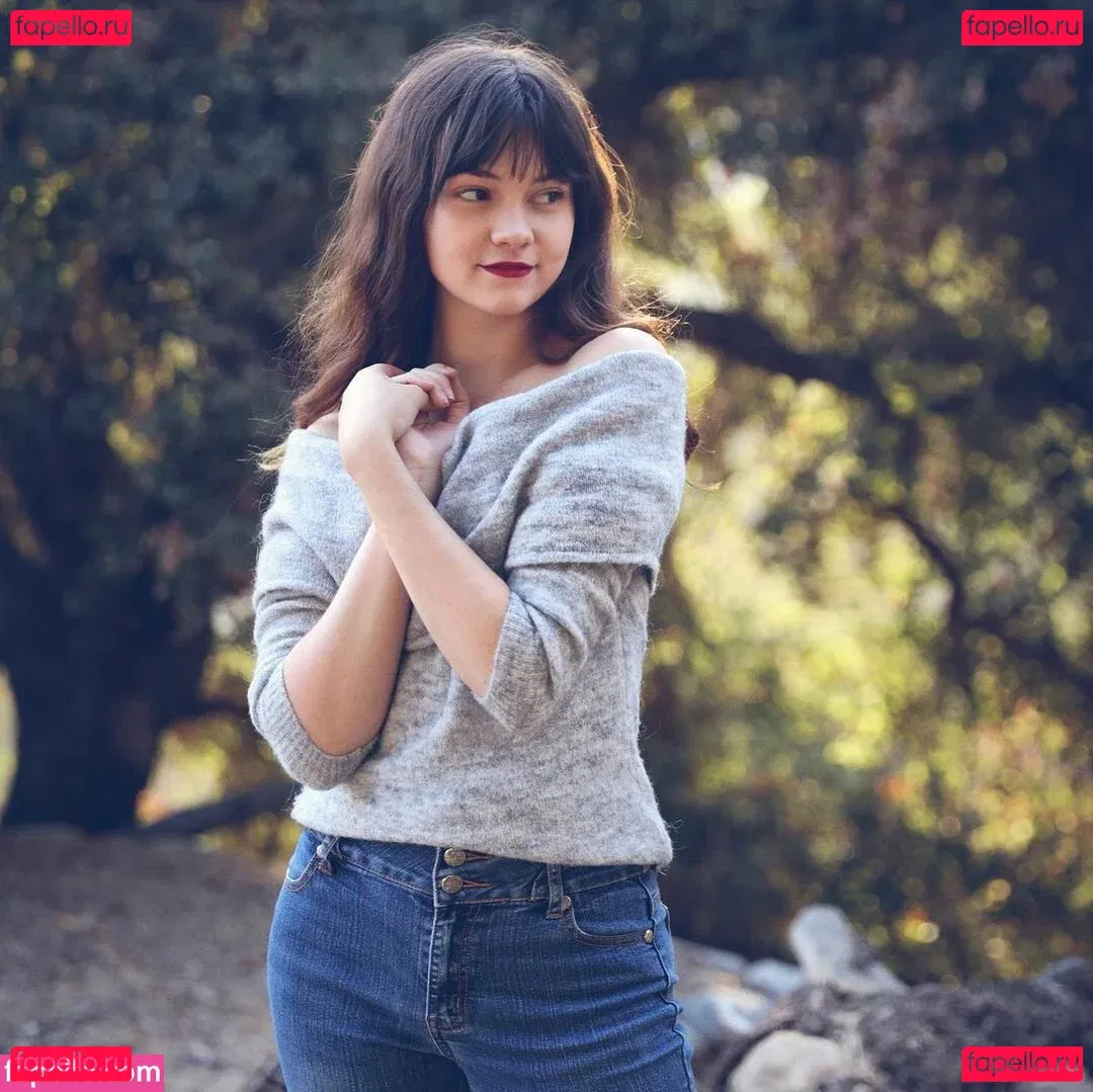 Mina Kess Onlyfans Photo Gallery 