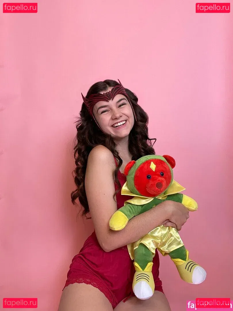 Mina Kess Onlyfans Photo Gallery 