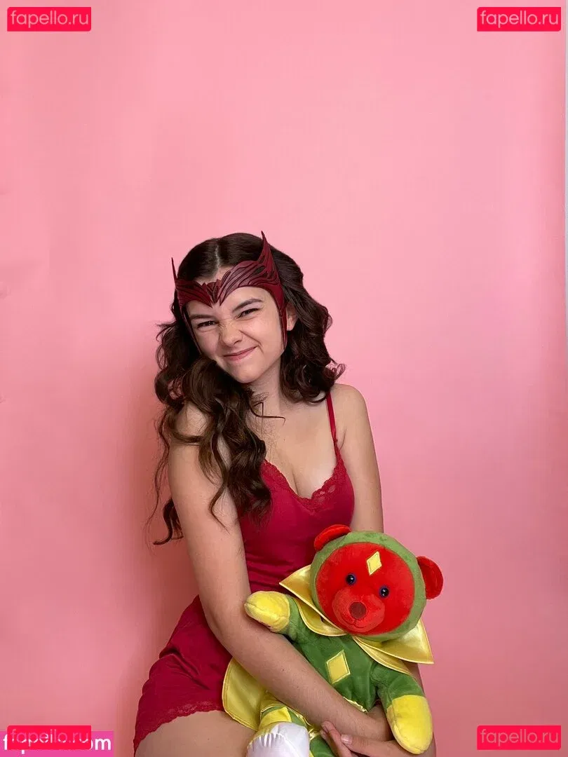 Mina Kess Onlyfans Photo Gallery 