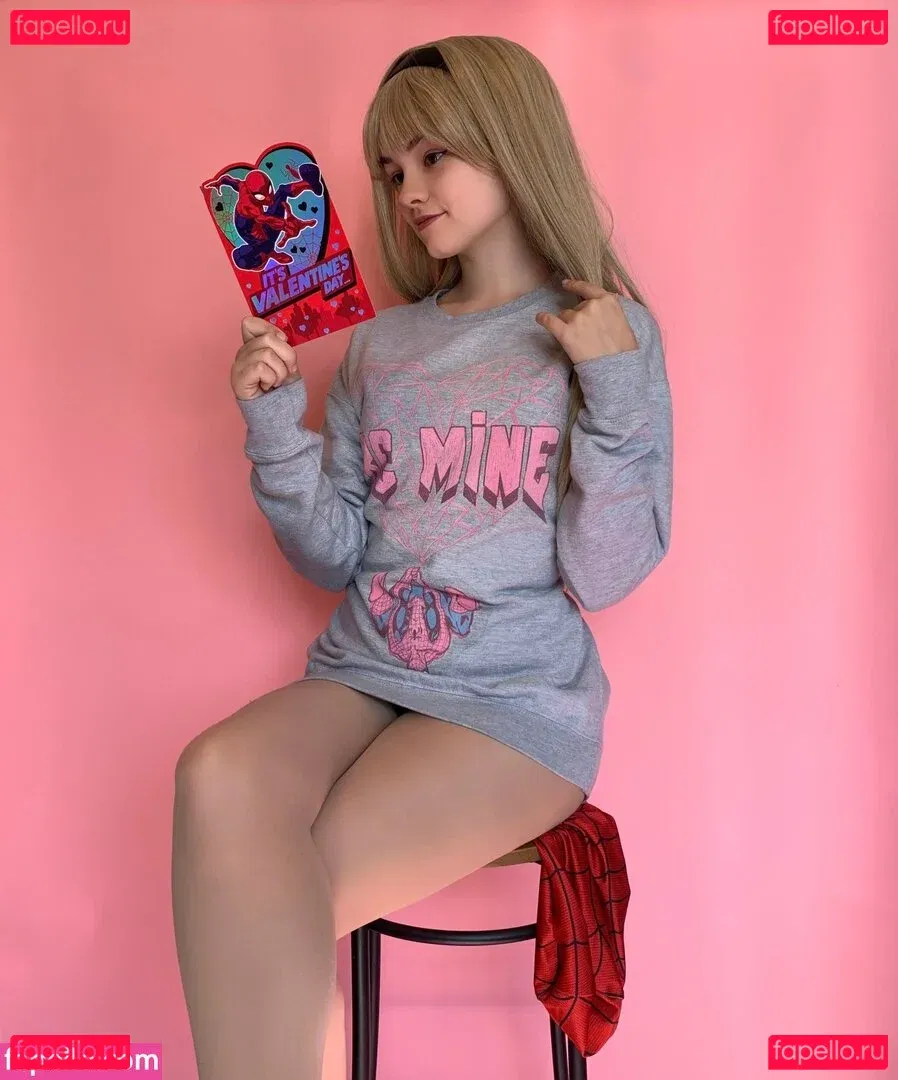 Mina Kess Onlyfans Photo Gallery 