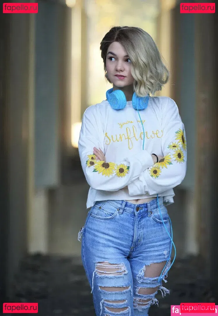 Mina Kess Onlyfans Photo Gallery 