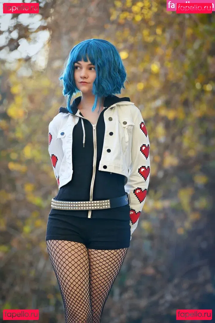 Mina Kess Onlyfans Photo Gallery 