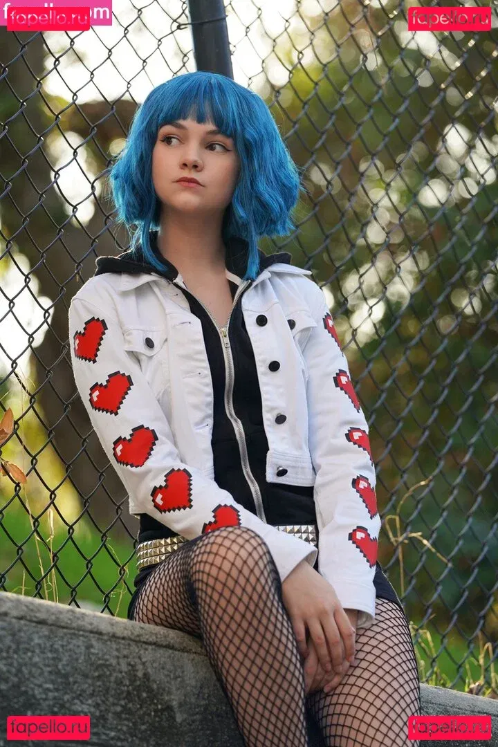 Mina Kess Onlyfans Photo Gallery 