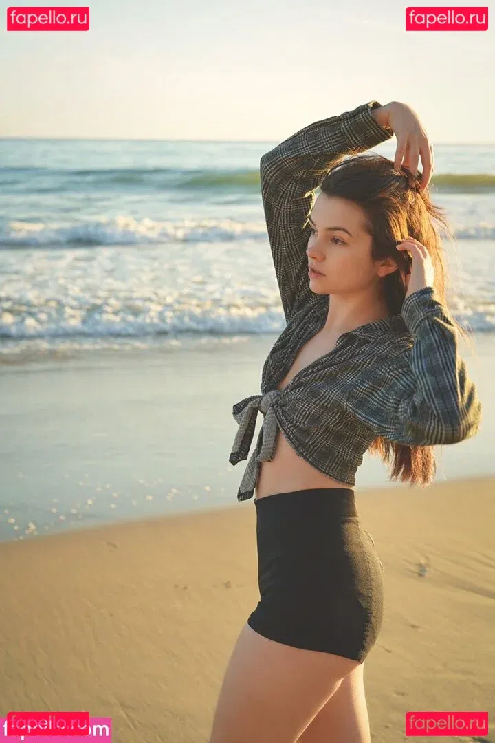 Mina Kess Onlyfans Photo Gallery 