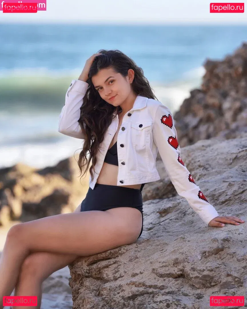 Mina Kess Onlyfans Photo Gallery 