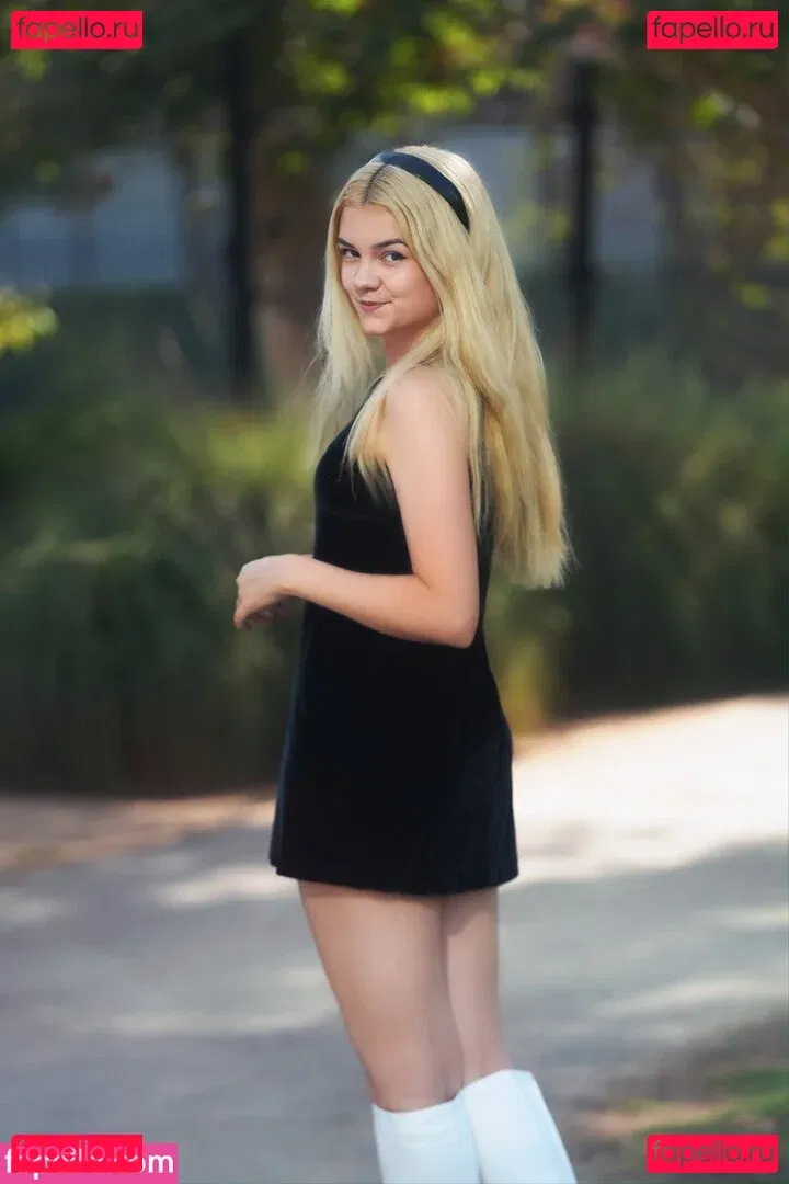 Mina Kess Onlyfans Photo Gallery 