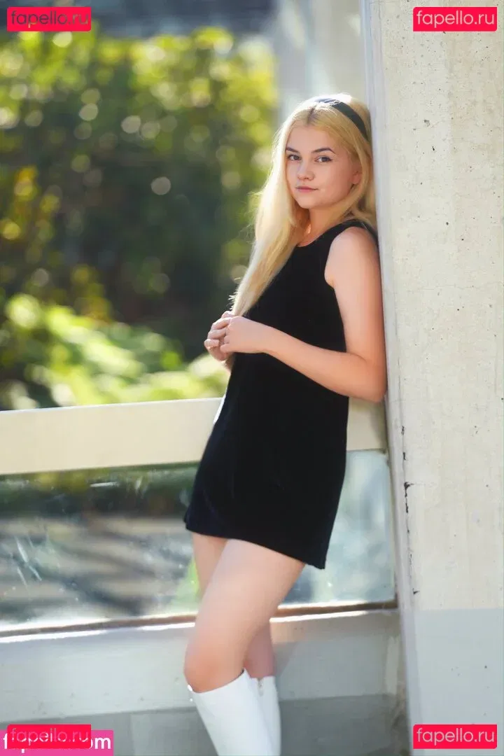 Mina Kess Onlyfans Photo Gallery 