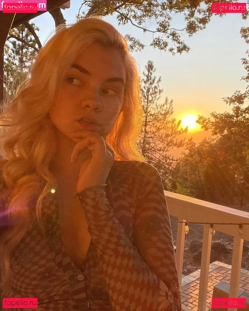 Mina Kess Onlyfans Photo Gallery 