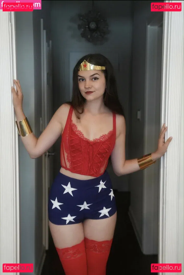 Mina Kess Onlyfans Photo Gallery 