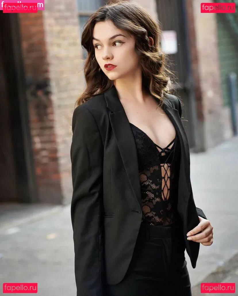 Mina Kess Onlyfans Photo Gallery 