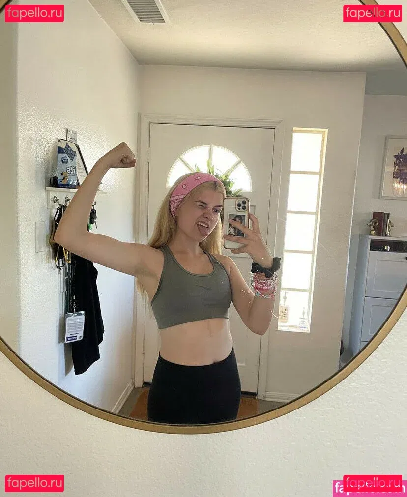 Mina Kess Onlyfans Photo Gallery 