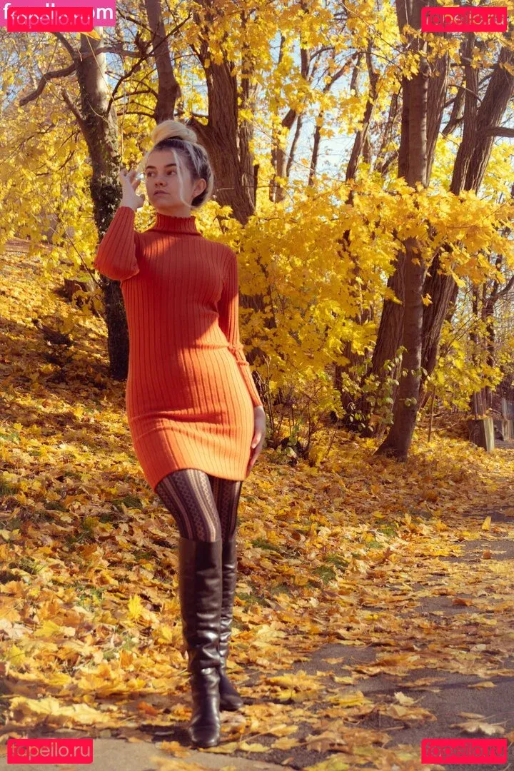 Mina Kess Onlyfans Photo Gallery 