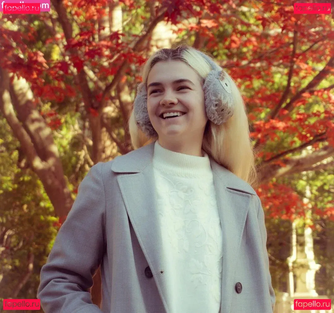 Mina Kess Onlyfans Photo Gallery 