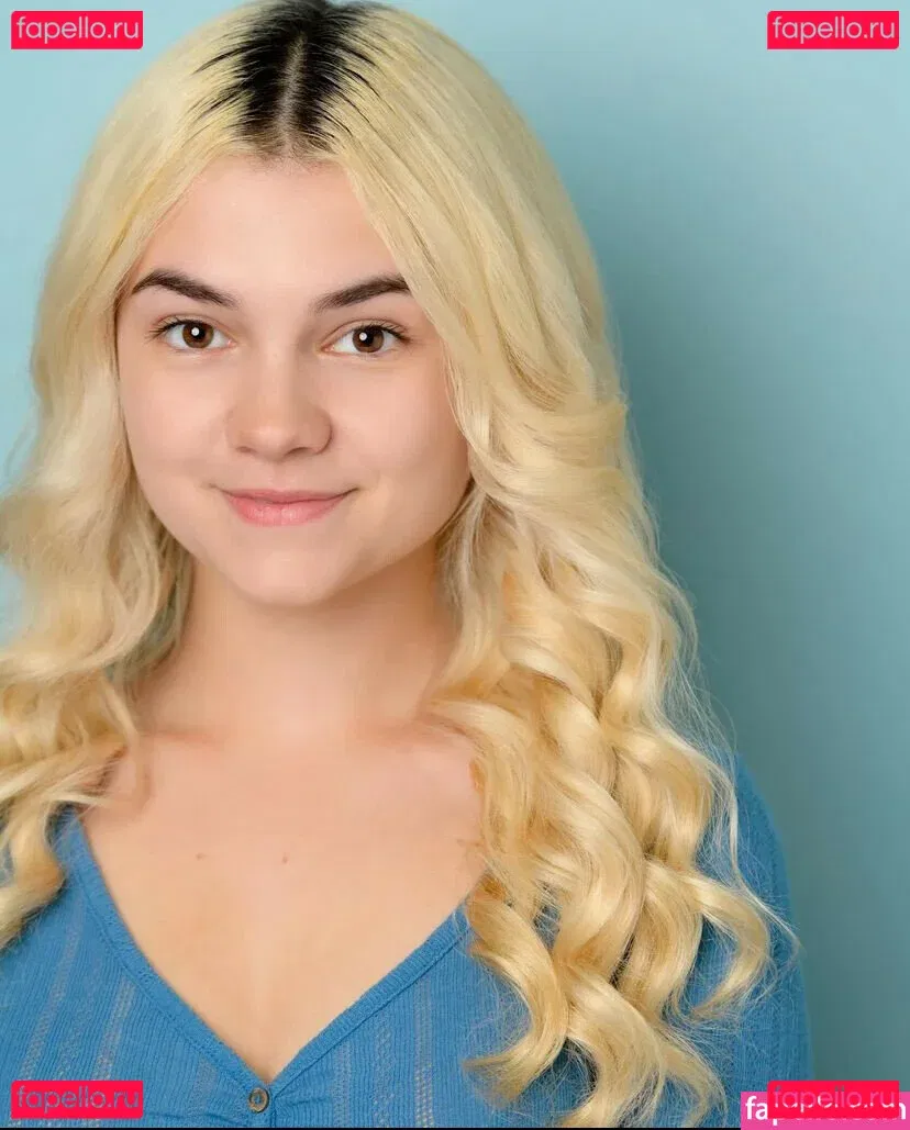 Mina Kess Onlyfans Photo Gallery 