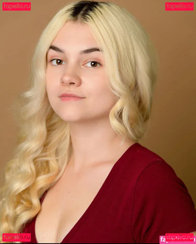 Mina Kess Onlyfans Photo Gallery 