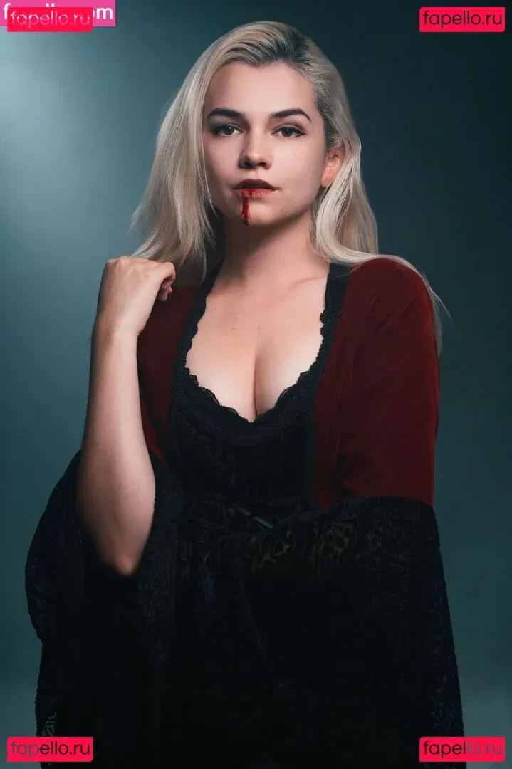 Mina Kess Onlyfans Photo Gallery 