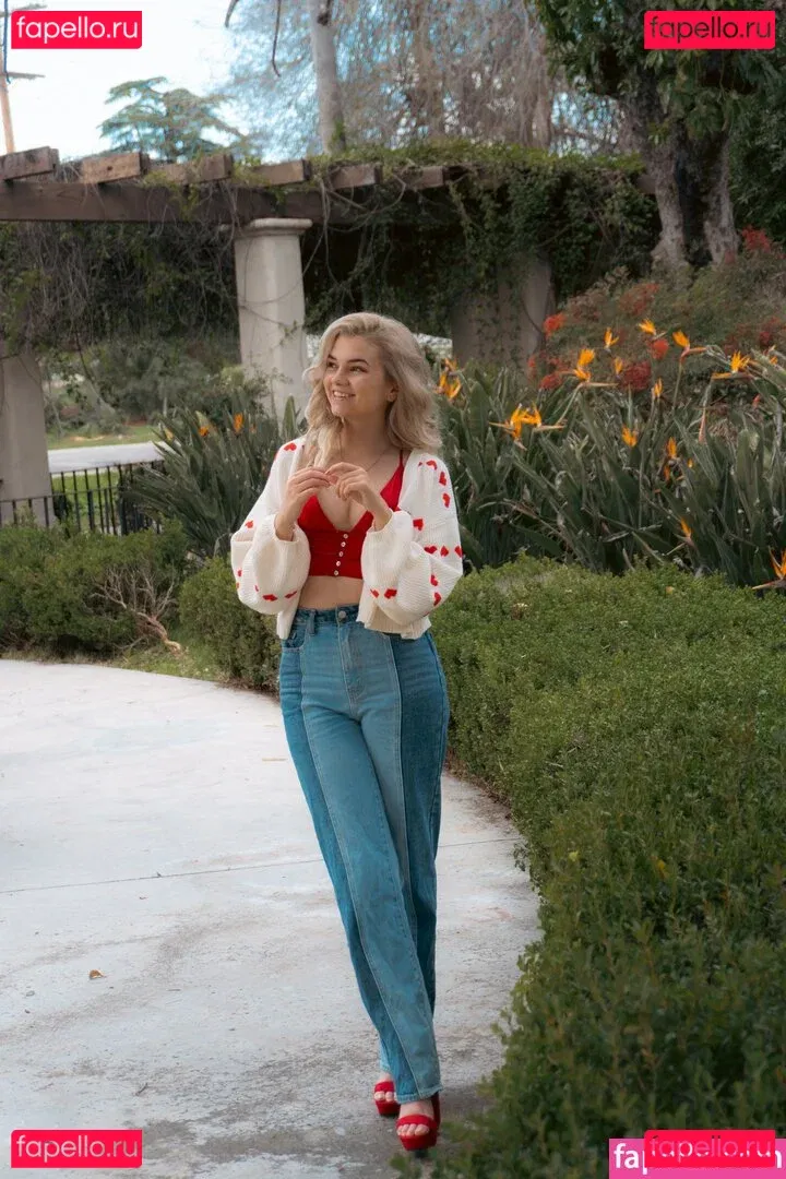 Mina Kess Onlyfans Photo Gallery 