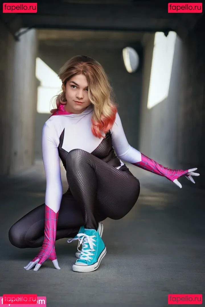 Mina Kess Onlyfans Photo Gallery 