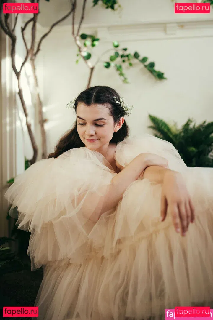 Mina Kess Onlyfans Photo Gallery 